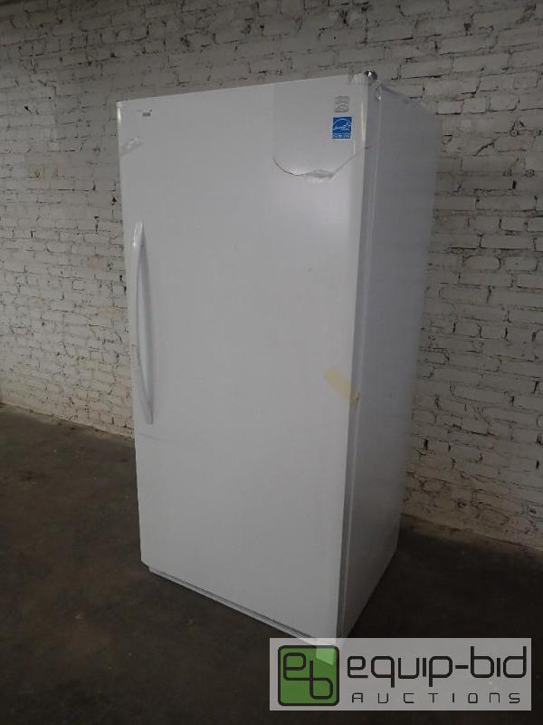 lot 7001 image: Kenmore Stand Up Freezer