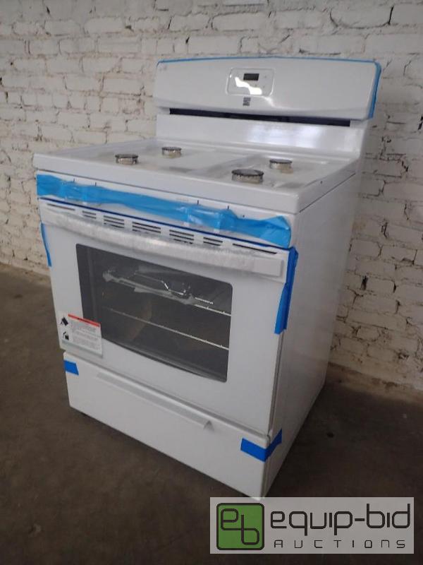 lot 7003 image: Kenmore Residential Range and Oven