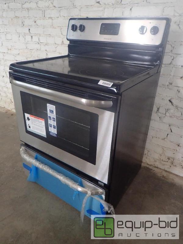 lot 7006 image: Frigidaire Residential Range and Oven