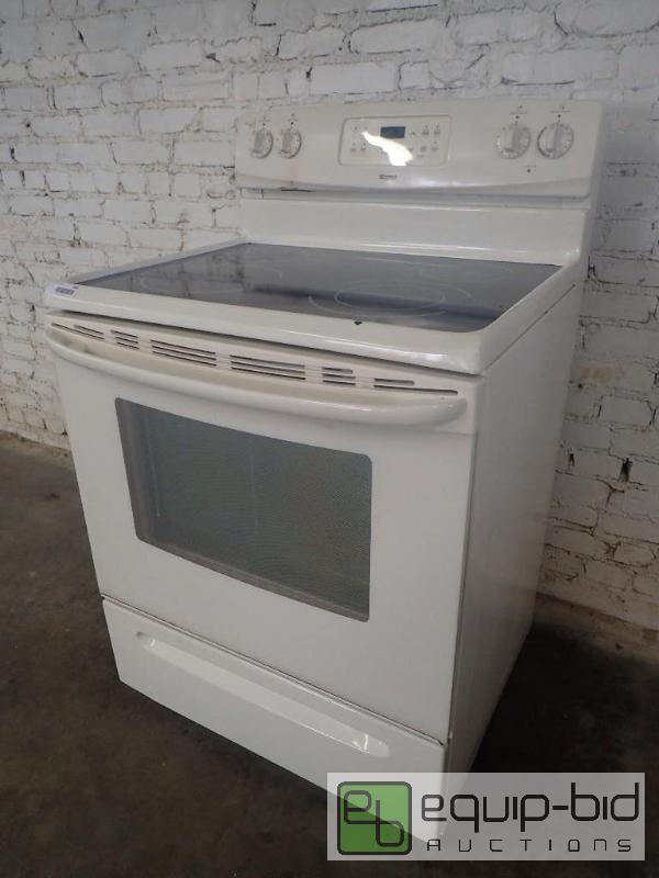 lot 7008 image: Kenmore Residential Range and Oven