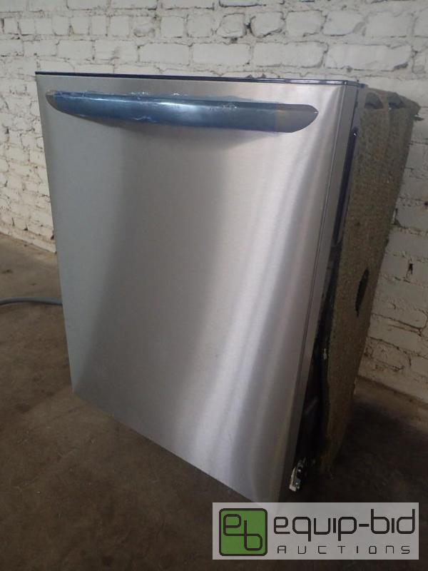 lot 7009 image: Frigidaire Gallery 24 Built-In Dishwasher
