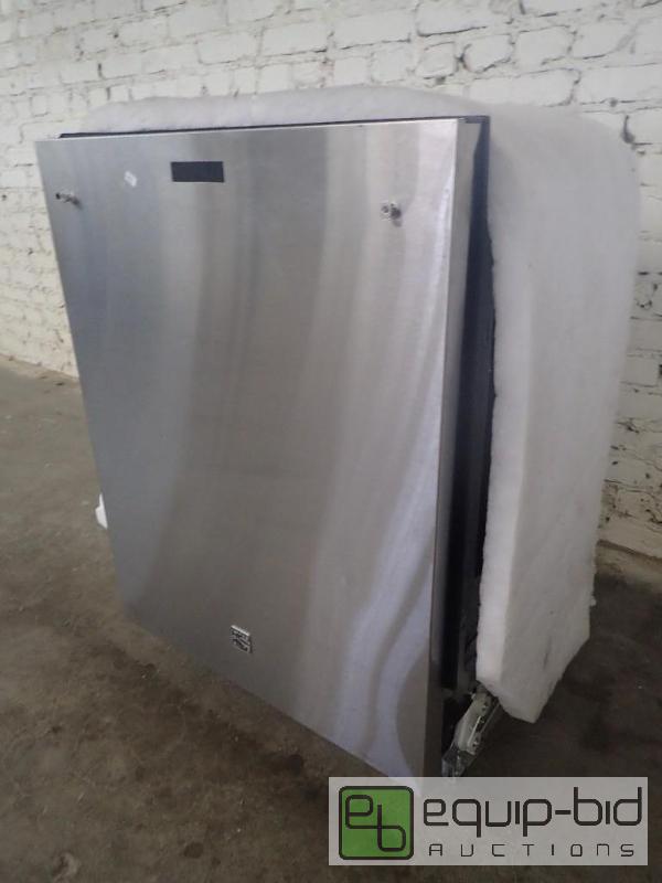 lot 7016 image: Kenmore Elite 24 Built-In Dishwasher - Stainless Steel
