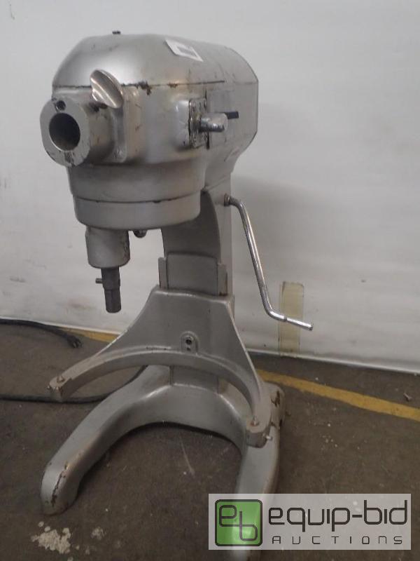 lot 7062 image: Hobart 20qt Stand Mixer Parts Machine