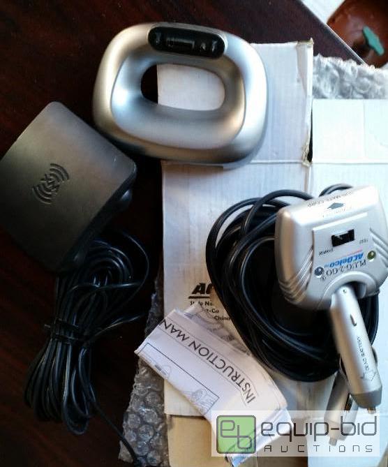 lot 106 image: LIGHTER JUMPER CABLE AND XM RADIO