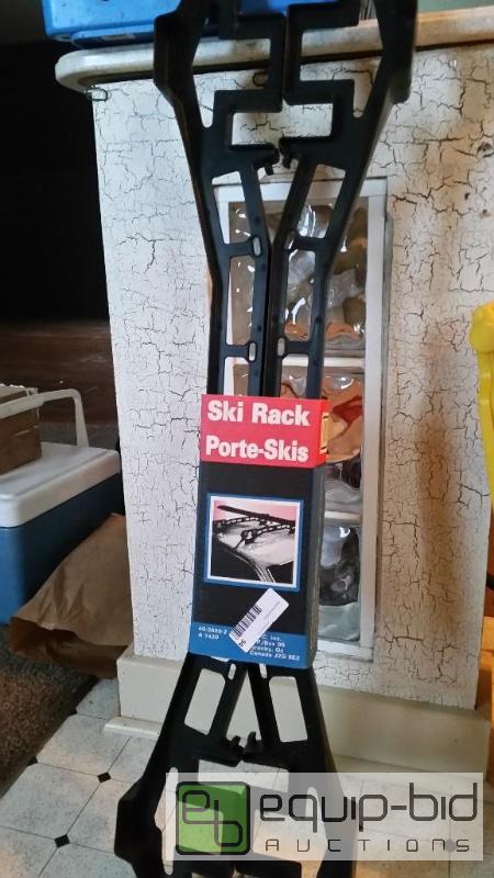 lot 148 image: NEW SKI RACK
