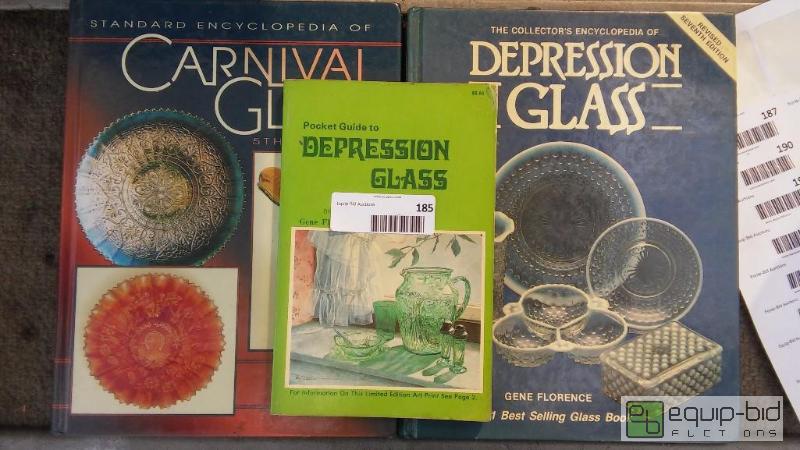 lot 185 image: ANTIQUE COLLECTORS GUIDES
