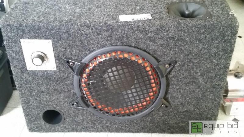 lot 196 image: VERY NICE SPEAKER IN BOX WITH MONAURAL ATTENUATOR