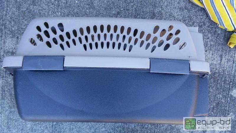 lot 219 image: SMALL PET CARRIER AND WATER BOWL