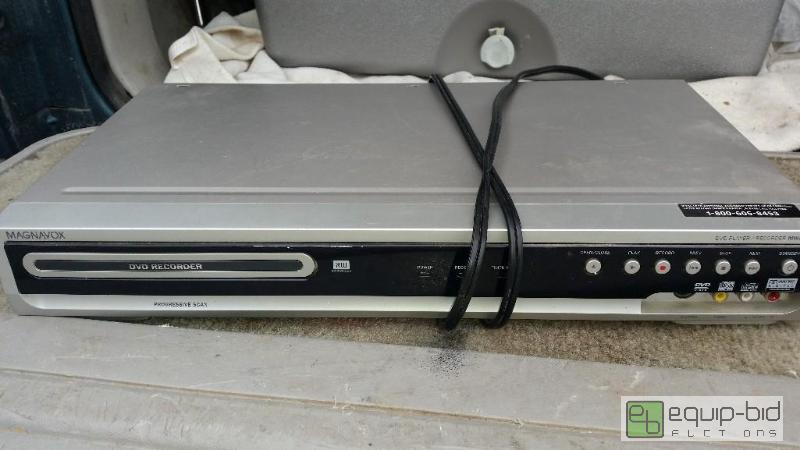 lot 73 image: MAGNAVOX DVD RECORDER