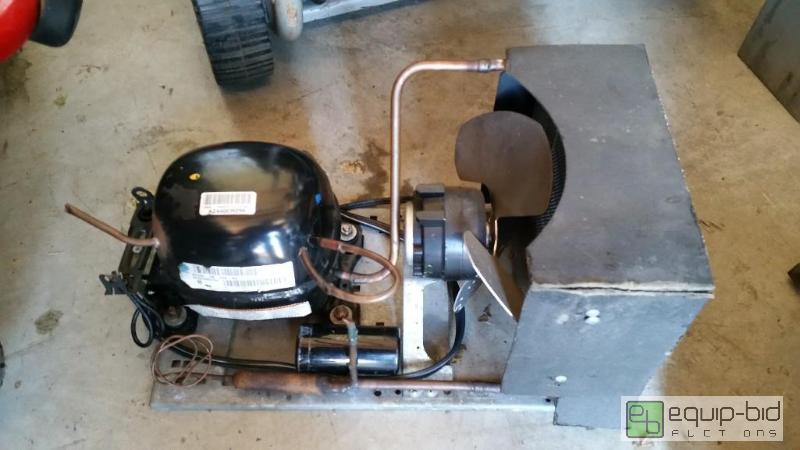 lot 89 image: COMPRESSOR FROM TRUE WORKTOP FRIG
