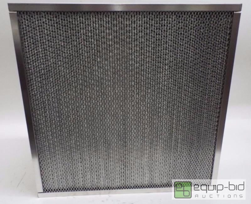 lot 2248 image: NEWDonaldson Air Filter 24x24x11.5 99.9...