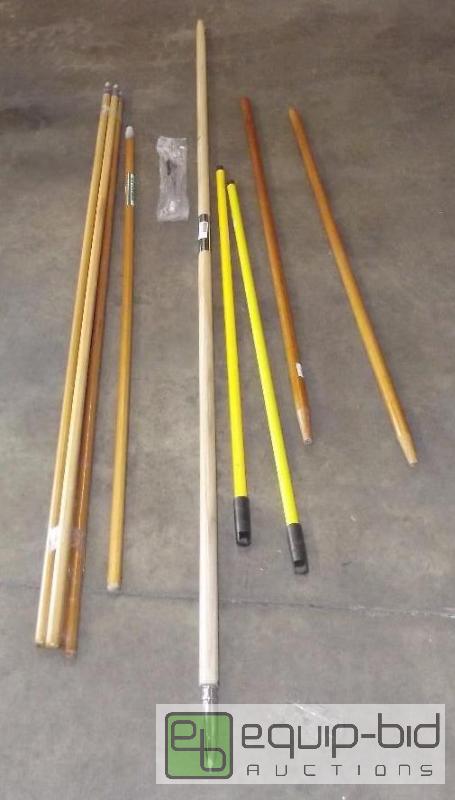 lot 2321 image: BroomstickHandle Lot   See pictures for deta...