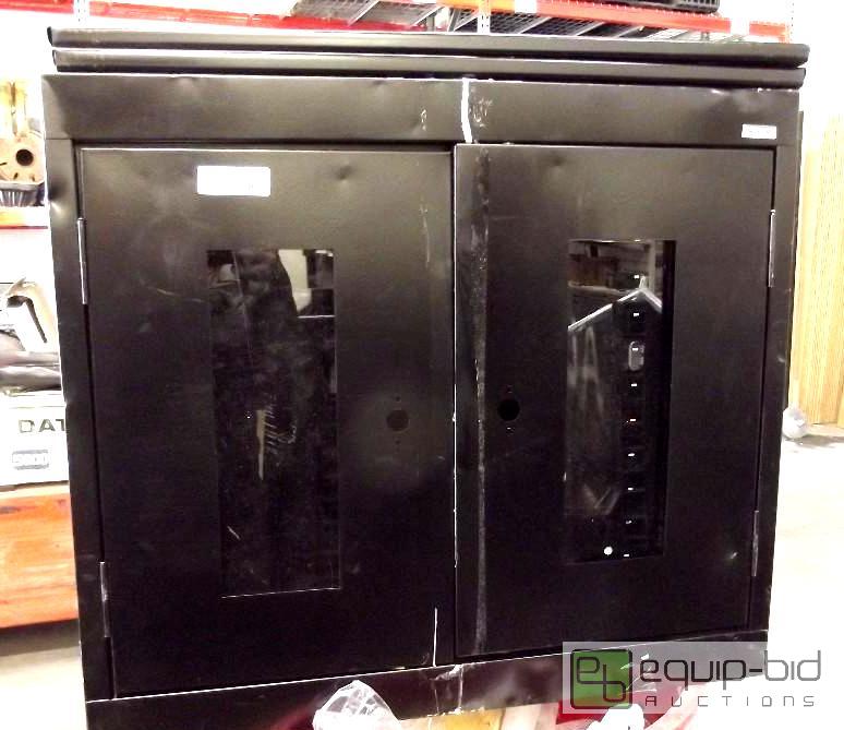 lot 2340 image: Black Sandusky Box   See pictures for details...
