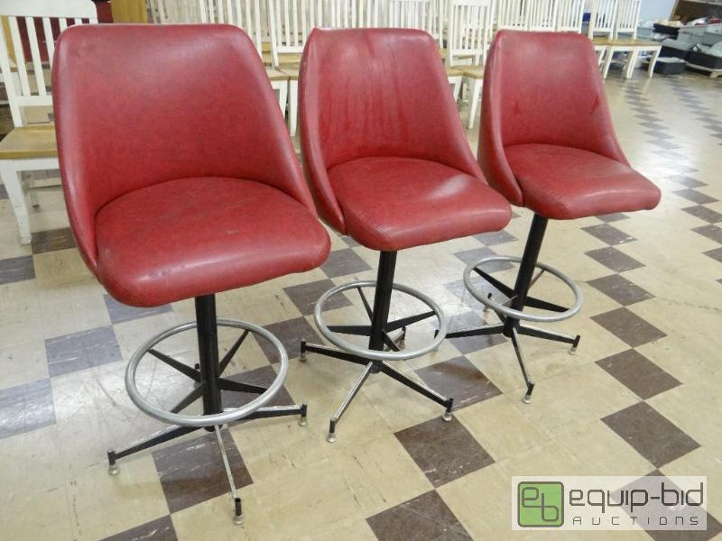 lot 129 image: Lot of 3 matching red bar stools....
