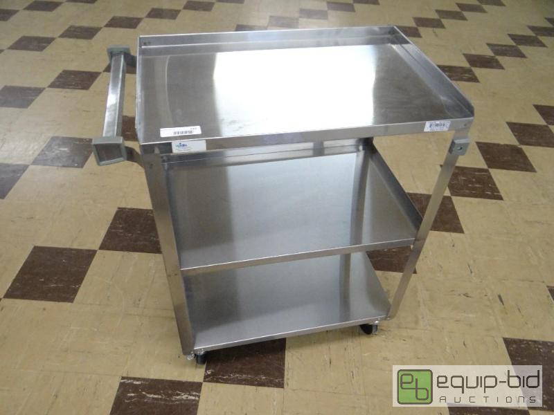 lot 132 image: New ss bus cart on wheels....