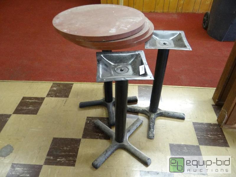lot 142 image: Lot of 3 round top pedestal dining tables....
