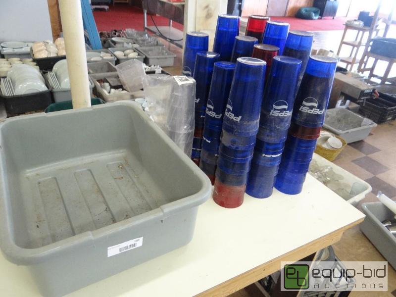 lot 165 image: Lot of approx. 92 plastic Pepsi and other tum...