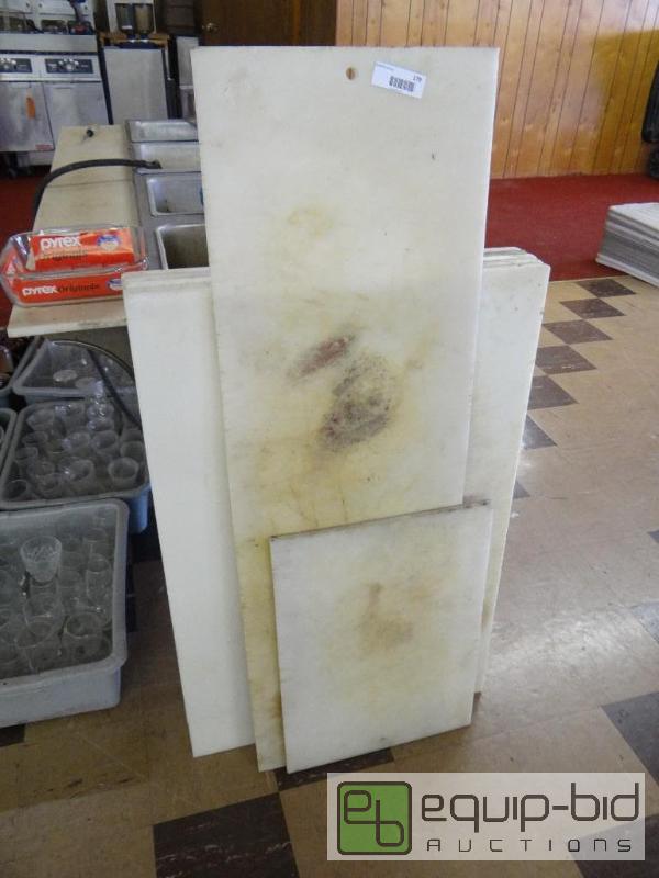 lot 179 image: Lot of 7 various size poly cutting boards....