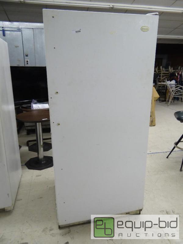 lot 232 image: Frigidaire upright freezer.  Working when sto...