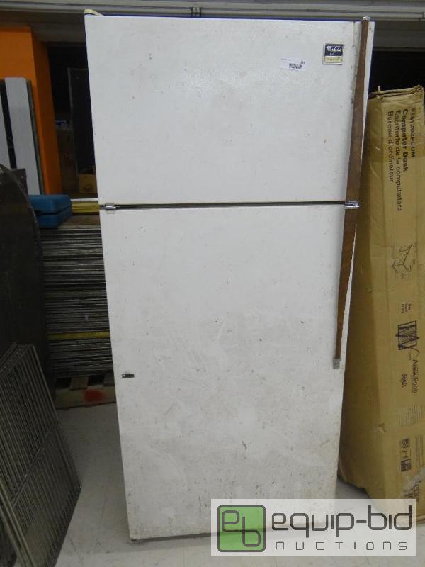 lot 233 image: Whirlpool refrigerator.  Working when store c...