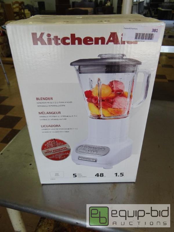 lot 381 image: New in box KitchenAid 5 speed, 48oz&nbspblen...