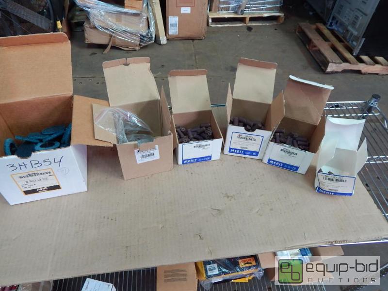 lot 2387 image: Lot of Sanding Discs and Drums