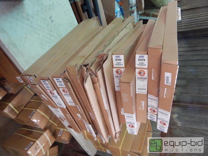 lot 2424 image: Large Lot of Auto Condensers