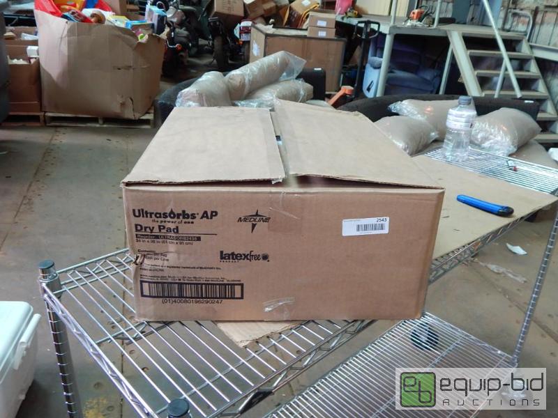 lot 2543 image: Case of Ultrasorbs AP Dry Pads Latex Free