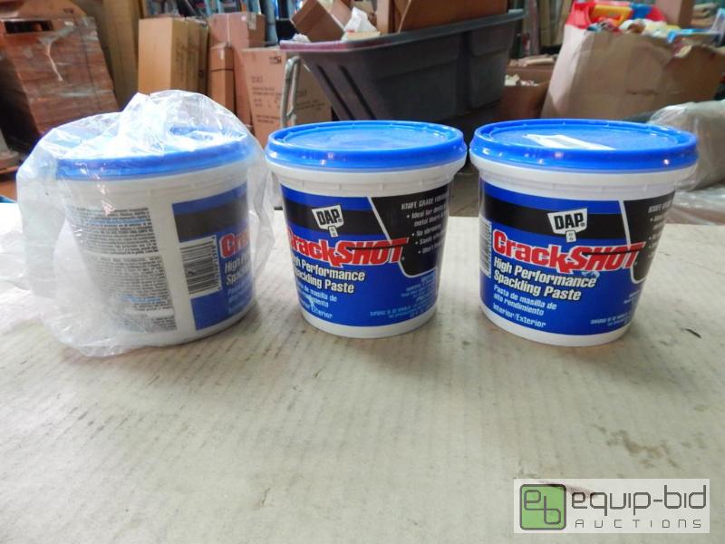 lot 2563 image: 3 Containers of Spackling Paste