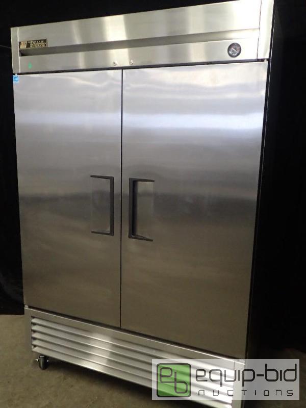 lot 1008 image: True Stainless Double Door Cooler