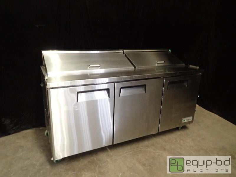 lot 1021 image: Supera Refrigerated Prep Table