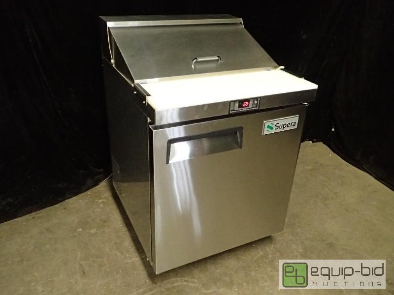 lot 1025 image: Supera Refrigerated Prep Table