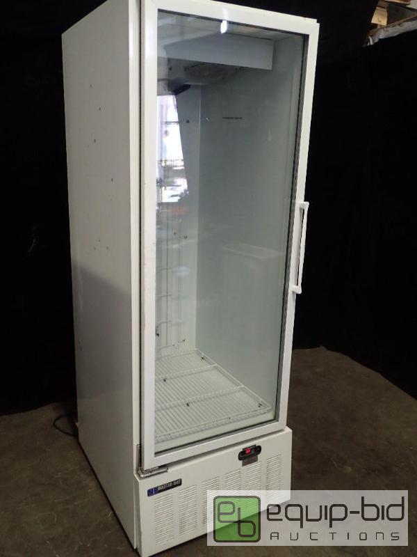 lot 1071 image: Master-Bilt Single Glass Door Ice Merchandising Freezer