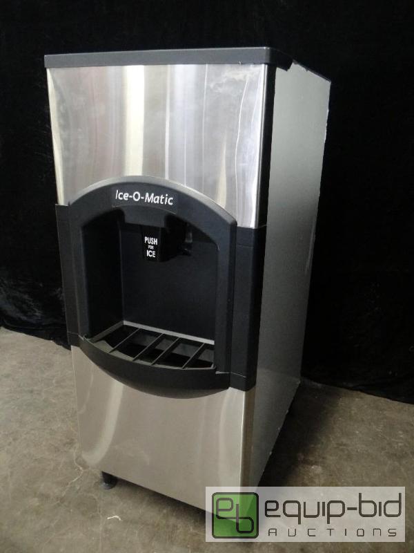 lot 1107 image: Ice-O-Matic (CD40022) - 120 lb Hotel Ice Dispenser