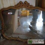 lot 717 image: Italian Gilt Wood Mirror