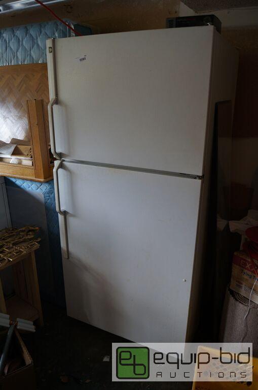 lot 732 image: GE White 2 Door Fridge