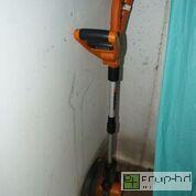 lot 735 image: Worx Weedeater Edge Combo Battery Opp Works