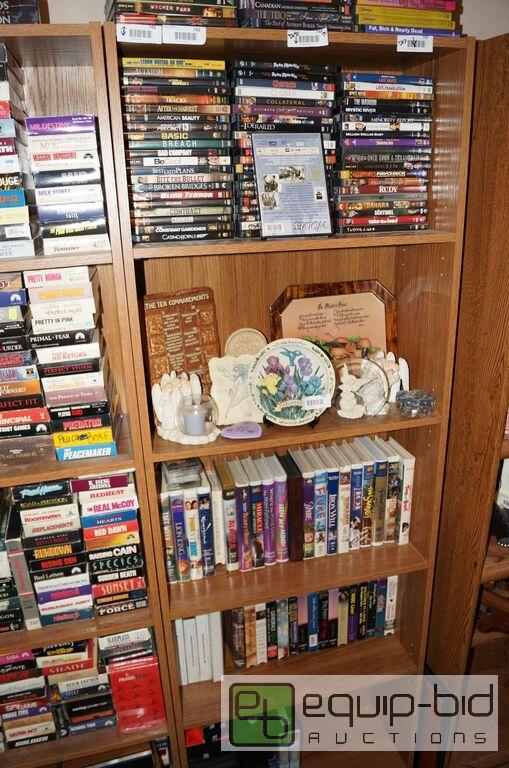 lot 742 image: Pressed Wood Bookcase 4 Shelf