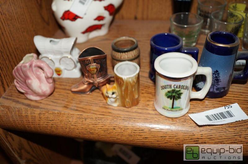 lot 755 image: Group Vintage Toothpick Holders