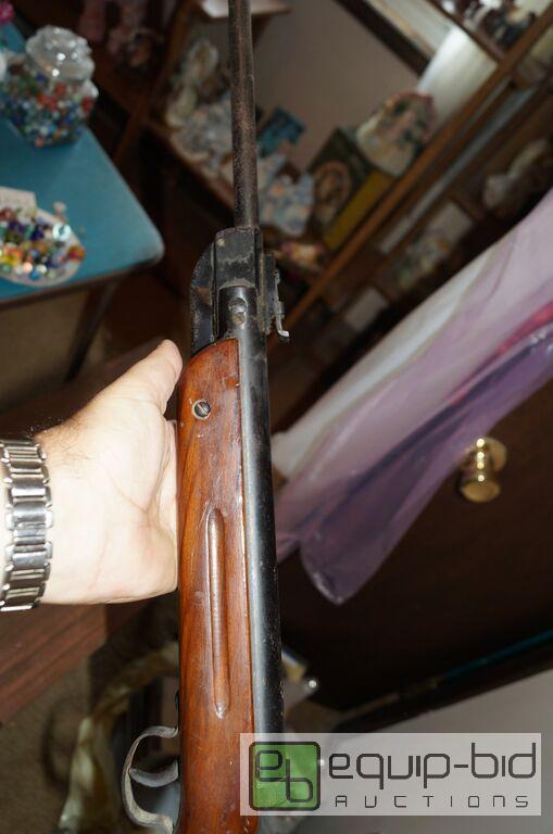 lot 760 image: Vintage Made in Japan BB Rifle