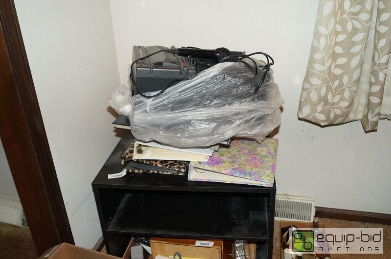 lot 773 image: Rolling Media Cart & Karaoke Machine - CASIO Mic & Many Brand New Scrapbooks & Photos Albums
