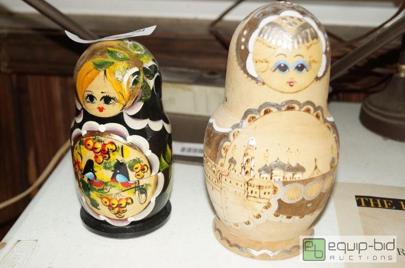 lot 794 image: Pair Vintage Russian Nesting Dolls