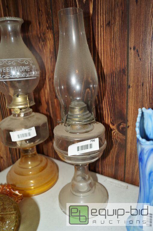 lot 796 image: Antique Clear Glass Oil Lamp