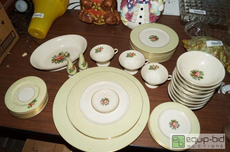 lot 8066 image: Large Group of Vintage Rose Floral China