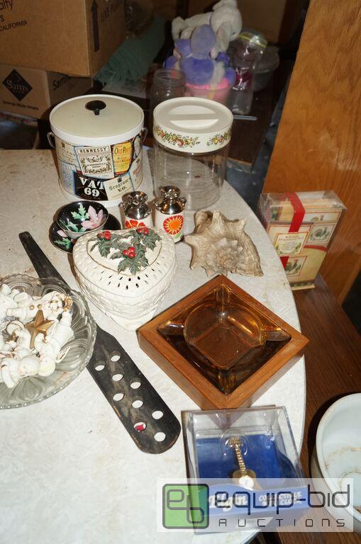lot 8077 image: Lot includes Glassware, NIB Elgin Brass Guitar Mini Clock, Primitives, Conch Shell, Ice Bucket, MORE