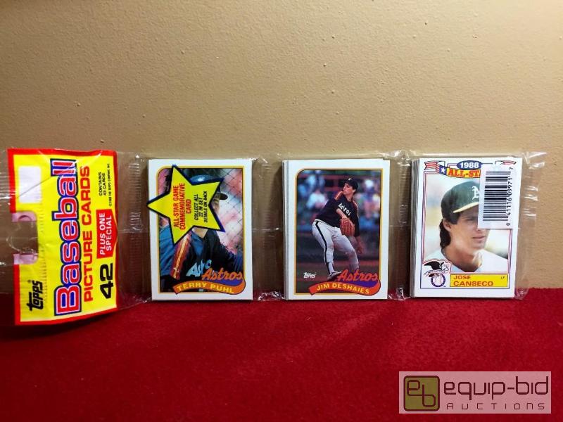 lot 1028 image: 1988 TOPPS RACK PACK - GEORGE BRETT SHOWING ON BACK - EXTREMELY RARE FACTORY SEALED 27 YEAR OLD PK