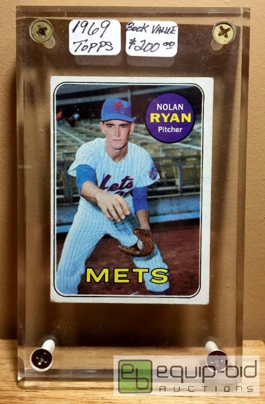 lot 1031 image: 1969 TOPPS NOLAN RYAN - BOOK VALUE $200 - AMAZING CONDITION - 1 INCH THICK ACRYLIC DISPLAY CASE