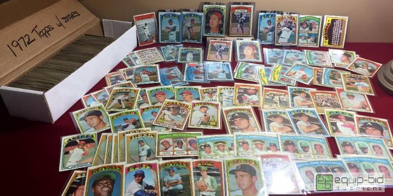 lot 1049 image: AMAZING 1972 TOPPS VINTAGE LOT BOOK VALUE $500 - (500) CARDS TED WILLIAMS -HANK AARON -F. ROBINSON