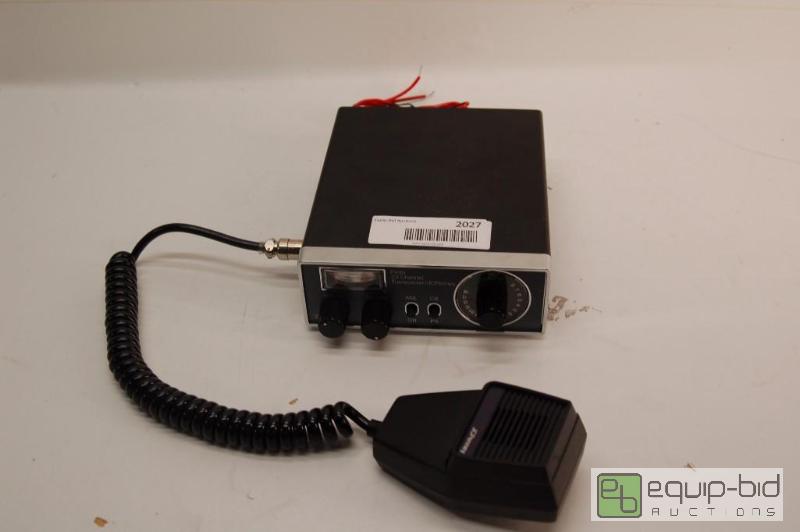 lot 2027 image: JC PENNEY RADIO