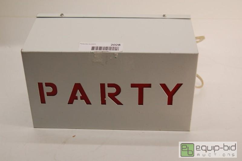lot 2028 image: PARTY LIGHT